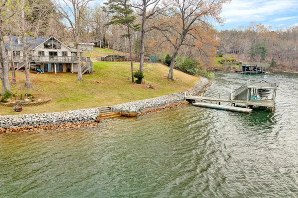 $1,600,000 | 1154 Acorn Drive, Moneta, VA 24121