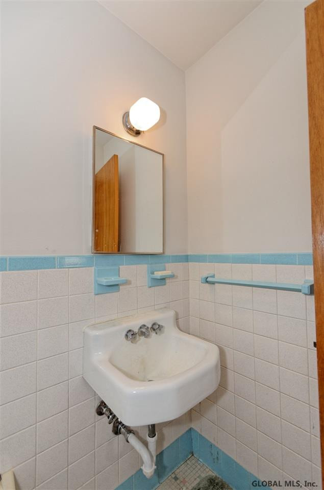 835 Warner Road Niskayuna, NY 12309 - Photo 15 of 25 Photo 15