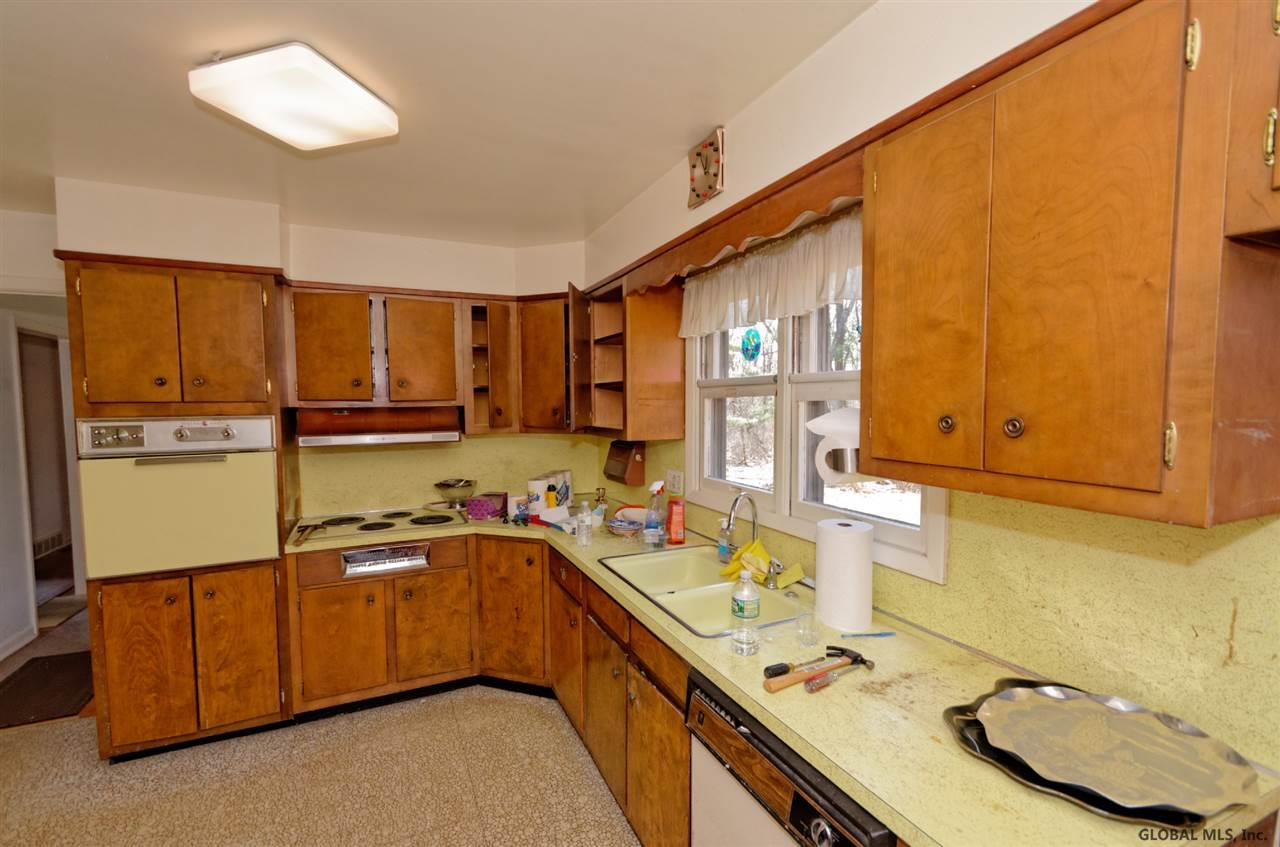 835 Warner Road Niskayuna, NY 12309 - Photo 21 of 25 Photo 21