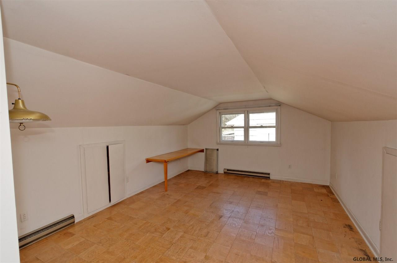 835 Warner Road Niskayuna, NY 12309 - Photo 22 of 25 Photo 22