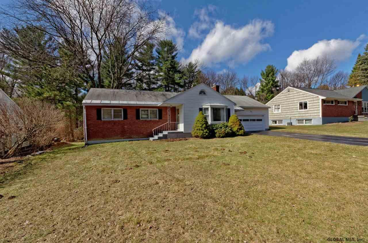 835 Warner Road Niskayuna, NY 12309 - Photo 3 of 25 Photo 3