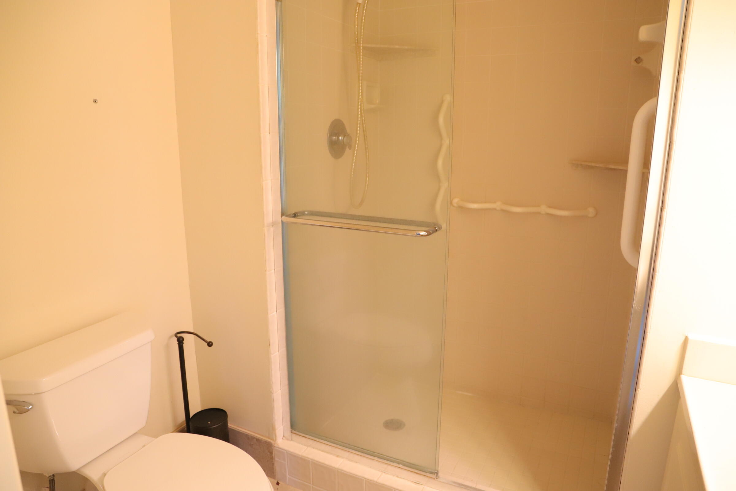6400 Northwest 2nd Avenue, Unit 423 Boca Raton, FL 33487 - Photo 7 of 19 a bathroom with a shower