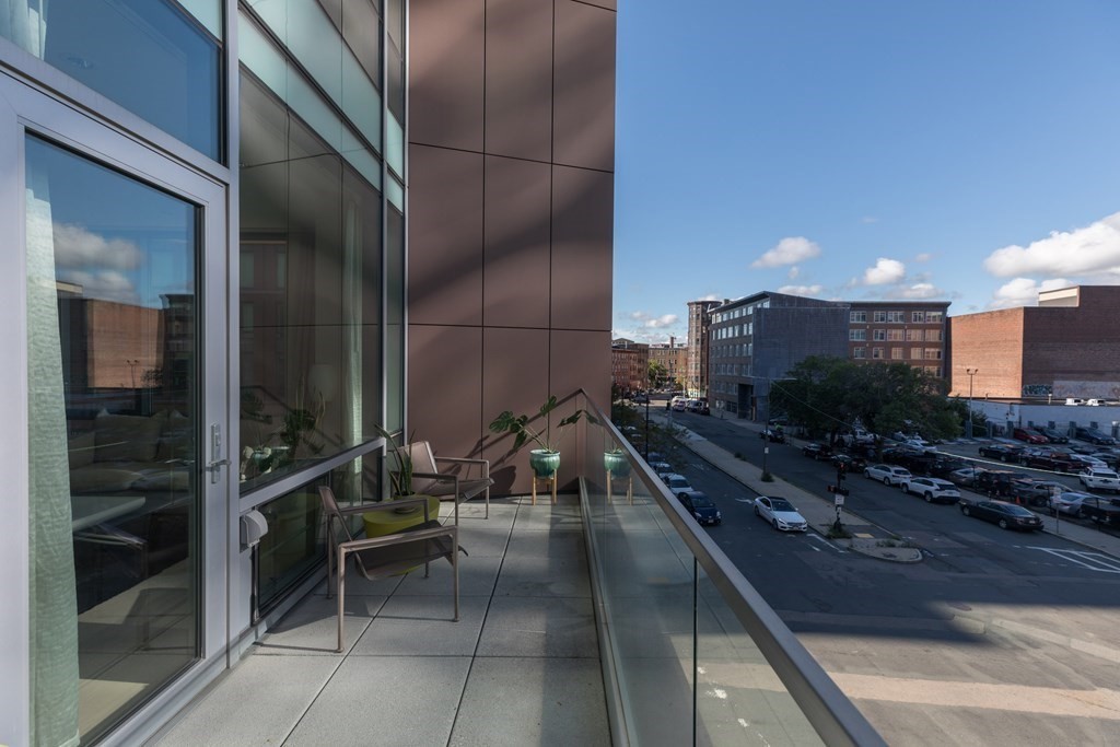 32 Traveler Street, Unit 304 Boston, MA 02118 - Photo 11 of 35