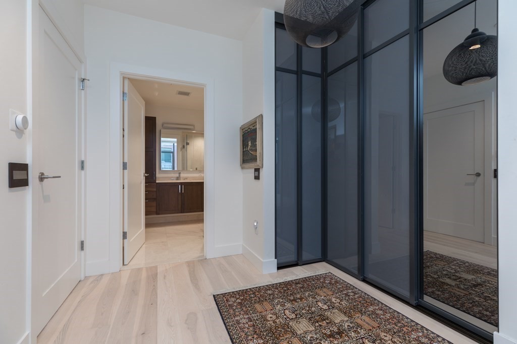 32 Traveler Street, Unit 304 Boston, MA 02118 - Photo 15 of 35