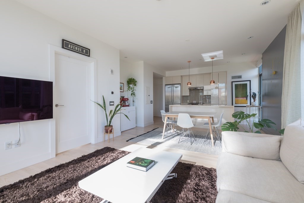 32 Traveler Street, Unit 304 Boston, MA 02118 - Photo 7 of 35