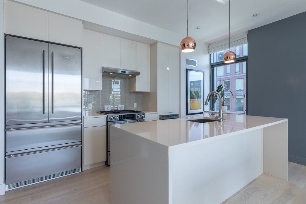 32 Traveler Street, Unit 304 Boston, MA 02118 - Photo 9 of 35