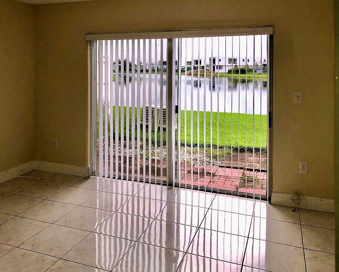 156 Riviera Circle, Unit 183 Weston, FL 33326 - Photo 2 of 22 thumbnail (5)