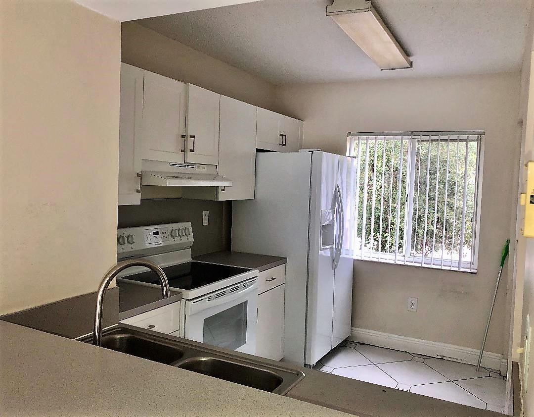 156 Riviera Circle, Unit 183 Weston, FL 33326 - Photo 7 of 22 thumbnail (7)