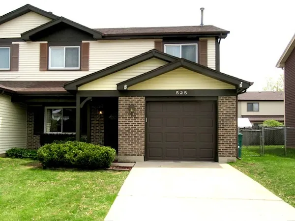 $2,700 | 525 Commanche Trail, Wheeling, IL 60090