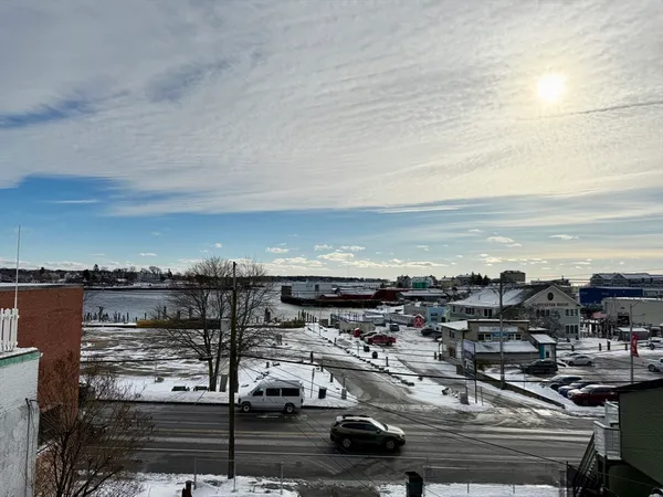 $2,800 | 139 Main Street, Unit B, Gloucester, MA 01930