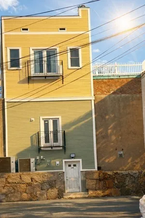 $2,800 | 139 Main Street, Unit B, Gloucester, MA 01930