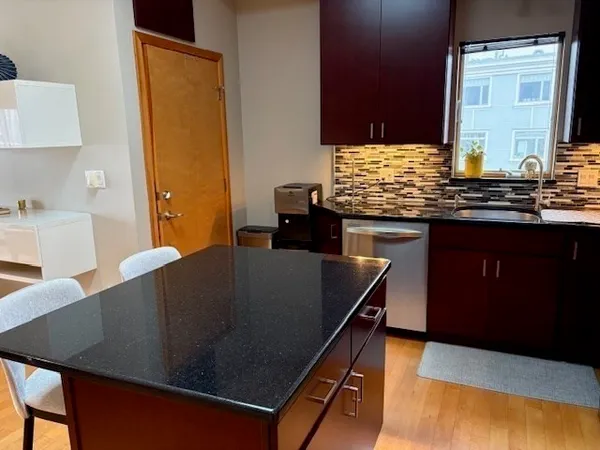 $2,800 | 139 Main Street, Unit B, Gloucester, MA 01930