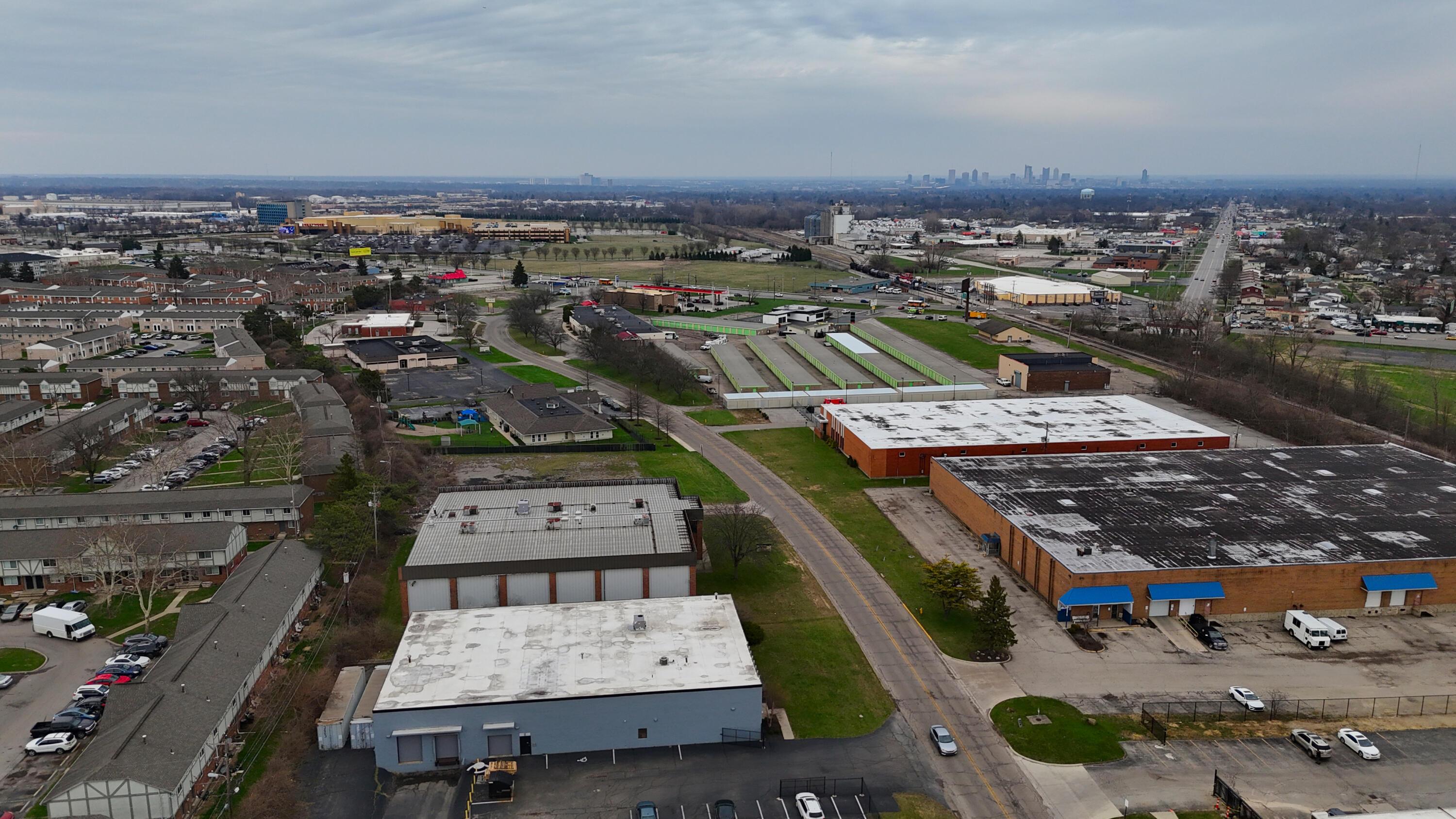 511 Industrial Mile Road Columbus, OH 43228 - Photo 21 of 35 16