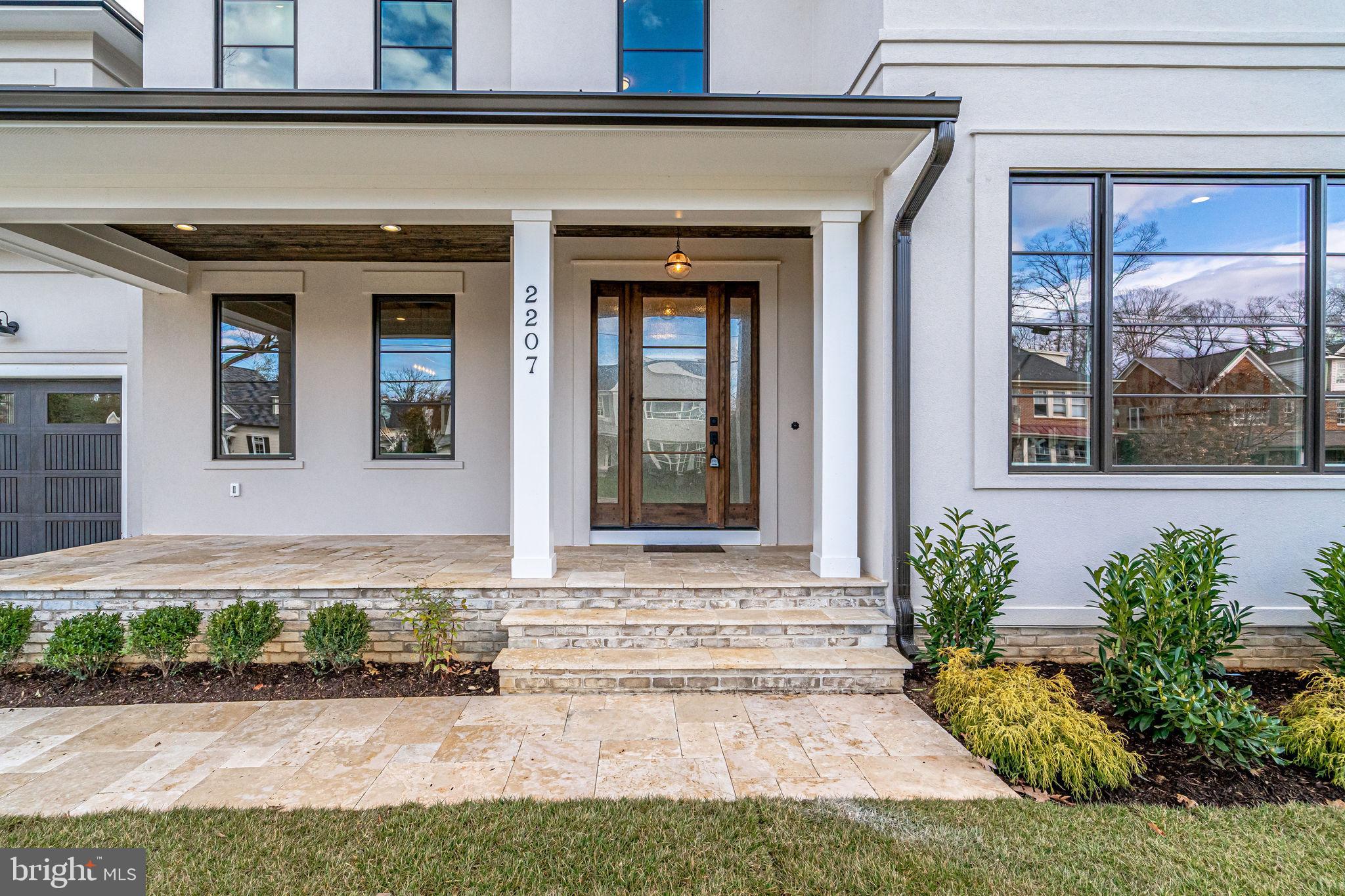 2207 Windsor Road Alexandria, VA 22307 - Photo 3 of 61 Gallery Image 3