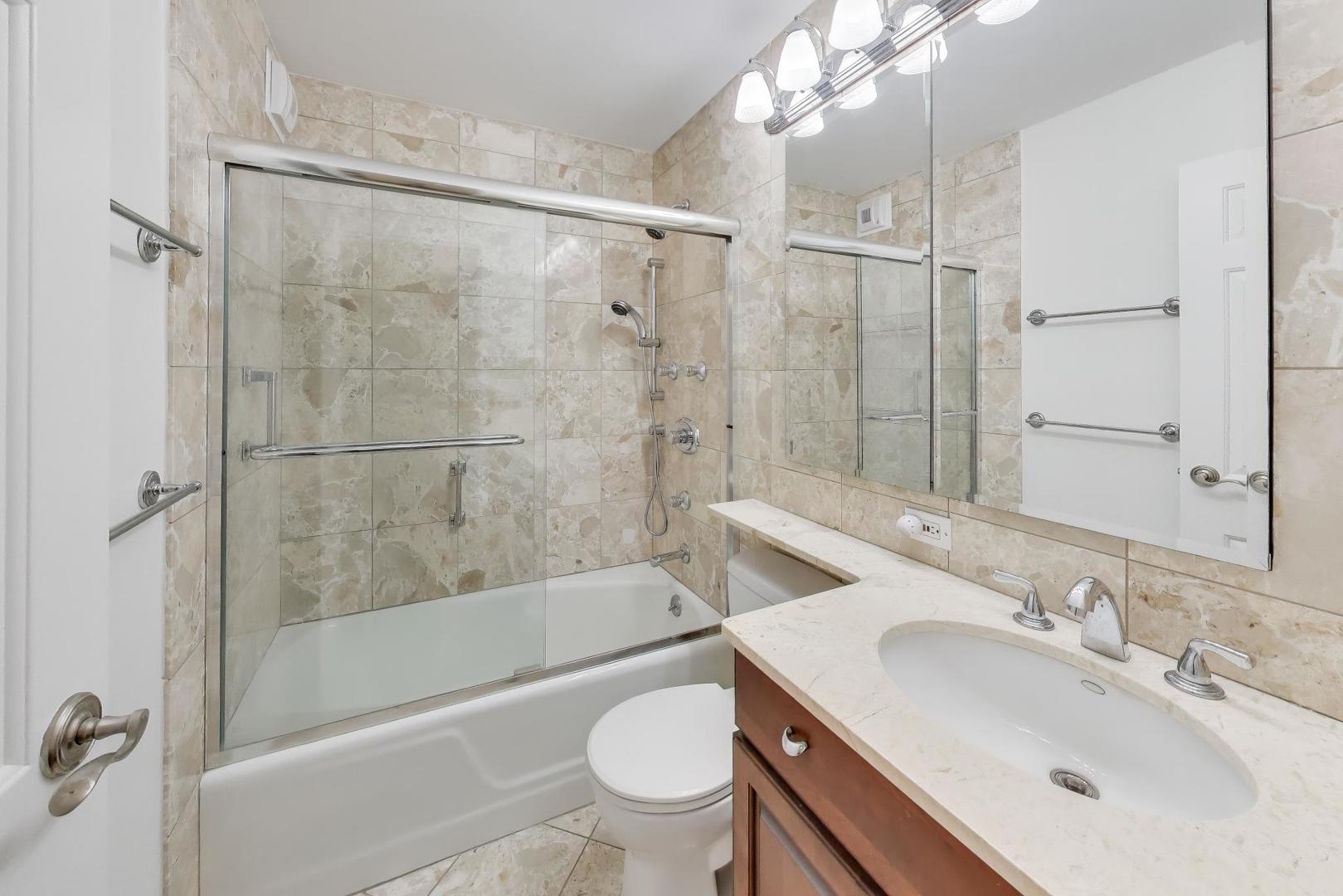 1310 North Ritchie Court, Unit 5C Chicago, IL 60610 - Photo 16 of 34