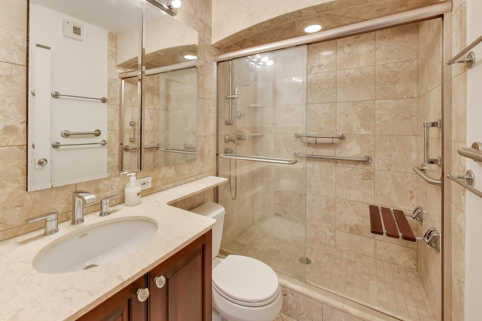 1310 North Ritchie Court, Unit 5C Chicago, IL 60610 - Photo 18 of 34