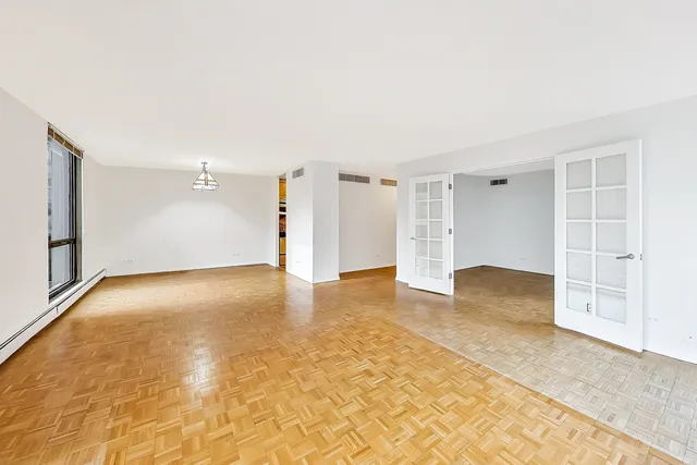 a view of empty room with window