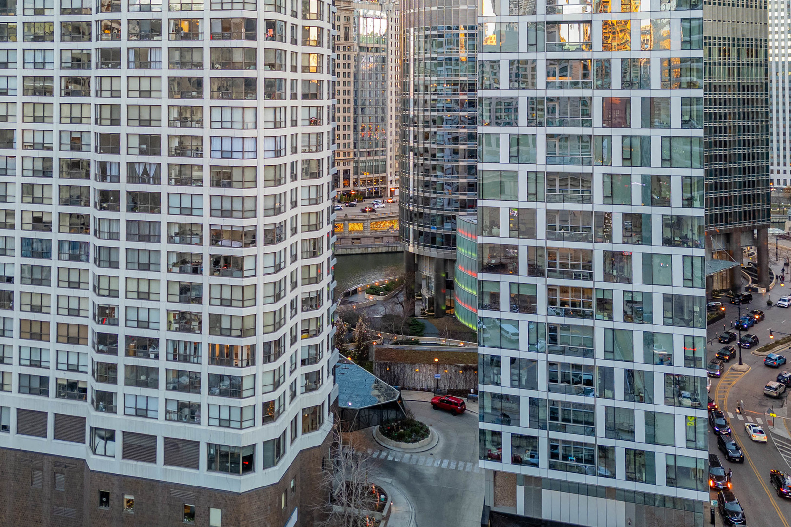 405 North Wabash Avenue, Unit 207 Chicago, IL 60611 - Photo 1 of 30