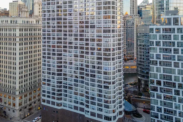 $2,700 | 405 North Wabash Avenue, Unit 207, Chicago, IL 60611