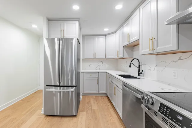 $2,700 | 405 North Wabash Avenue, Unit 207, Chicago, IL 60611