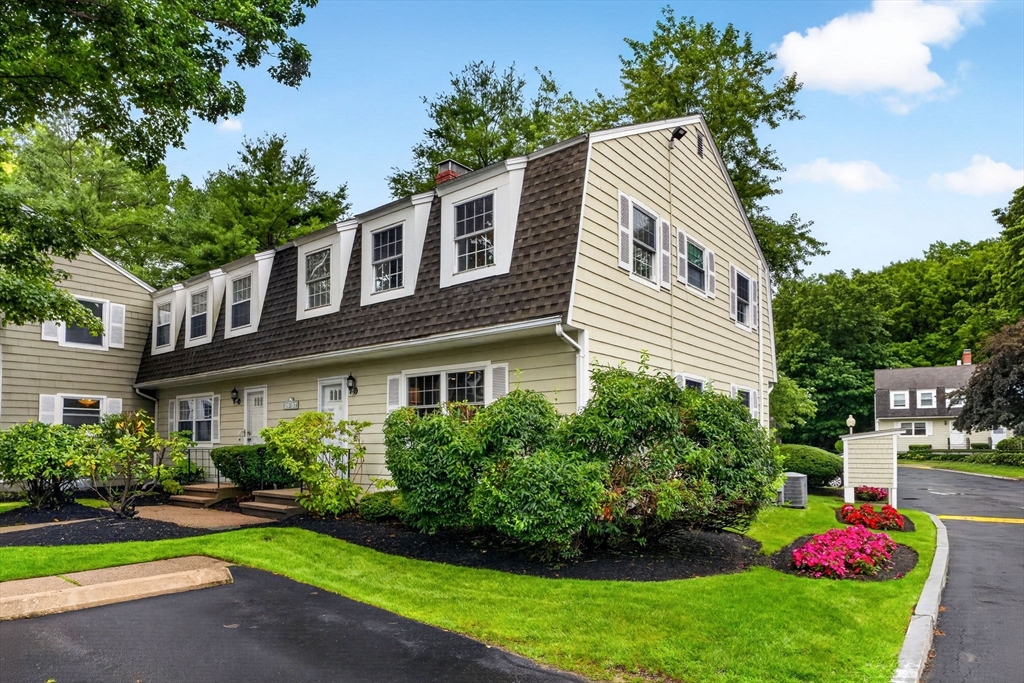 87-89 Saco Street, Unit 87 Newton, MA 02464 - Photo 1 of 26 Gallery Image 1