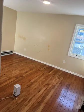 $1,399,900 | 189-20 117th Road | St. Albans