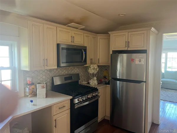 $1,399,900 | 189-20 117th Road | St. Albans