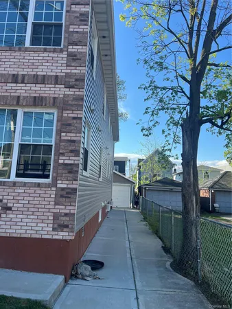 $1,399,900 | 189-20 117th Road | St. Albans