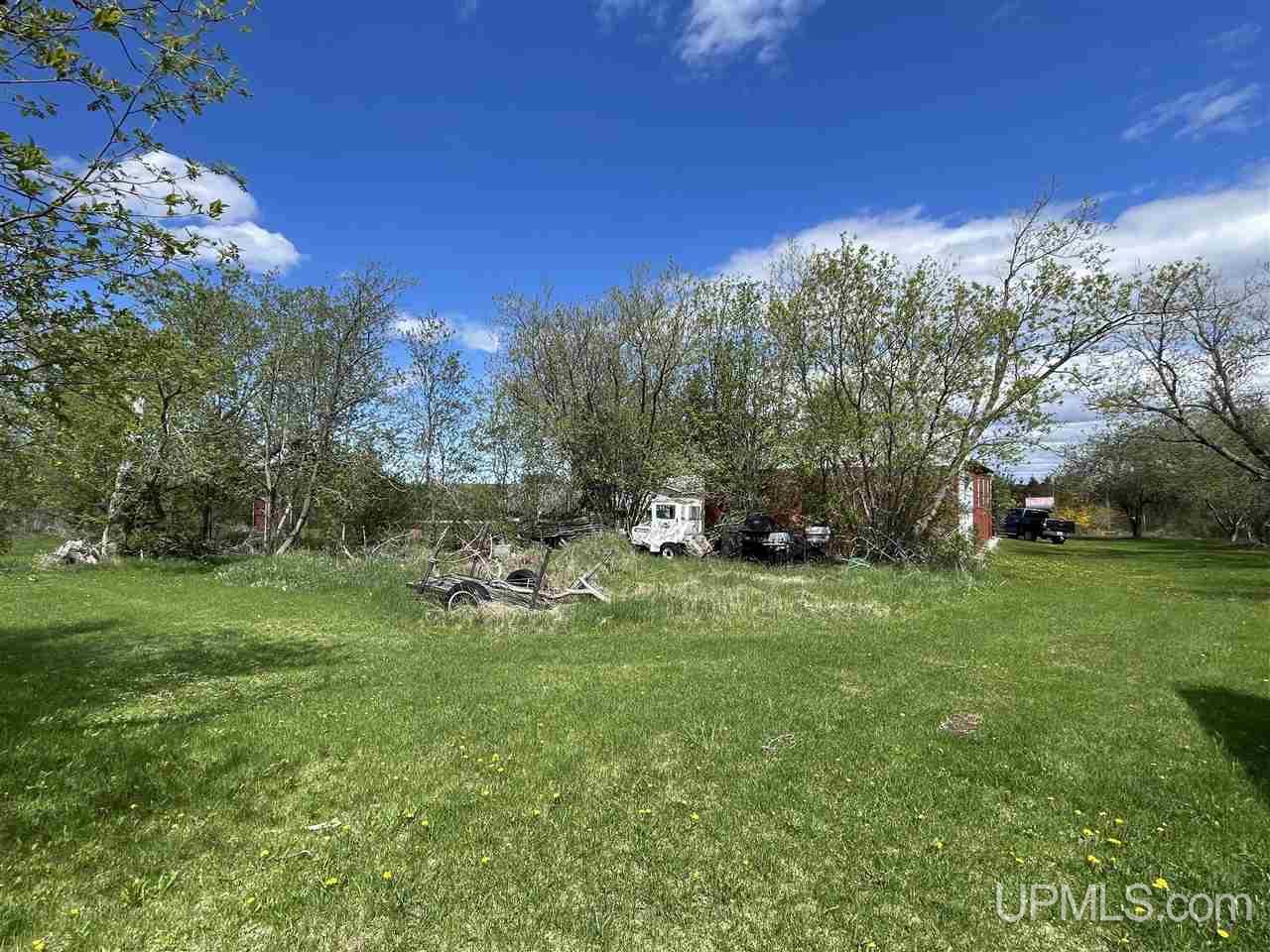 5861 Ll Road Garden, MI 49835 - Photo 5 of 18