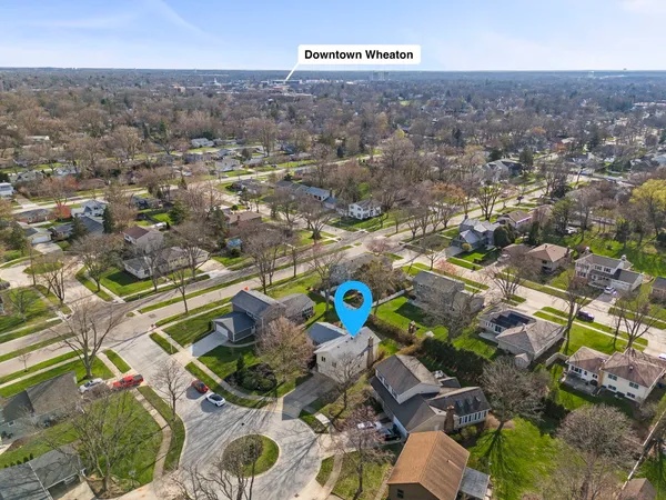 $550,000 | 1530 North Blanchard Court, Wheaton, IL 60187