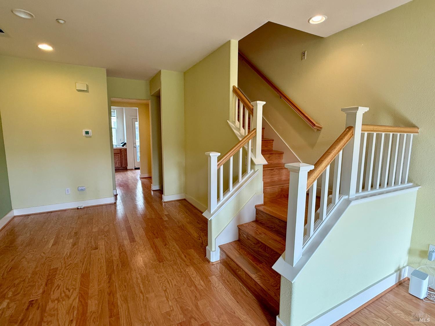 91 Almond Court San Rafael, CA 94903 - Photo 13 of 36