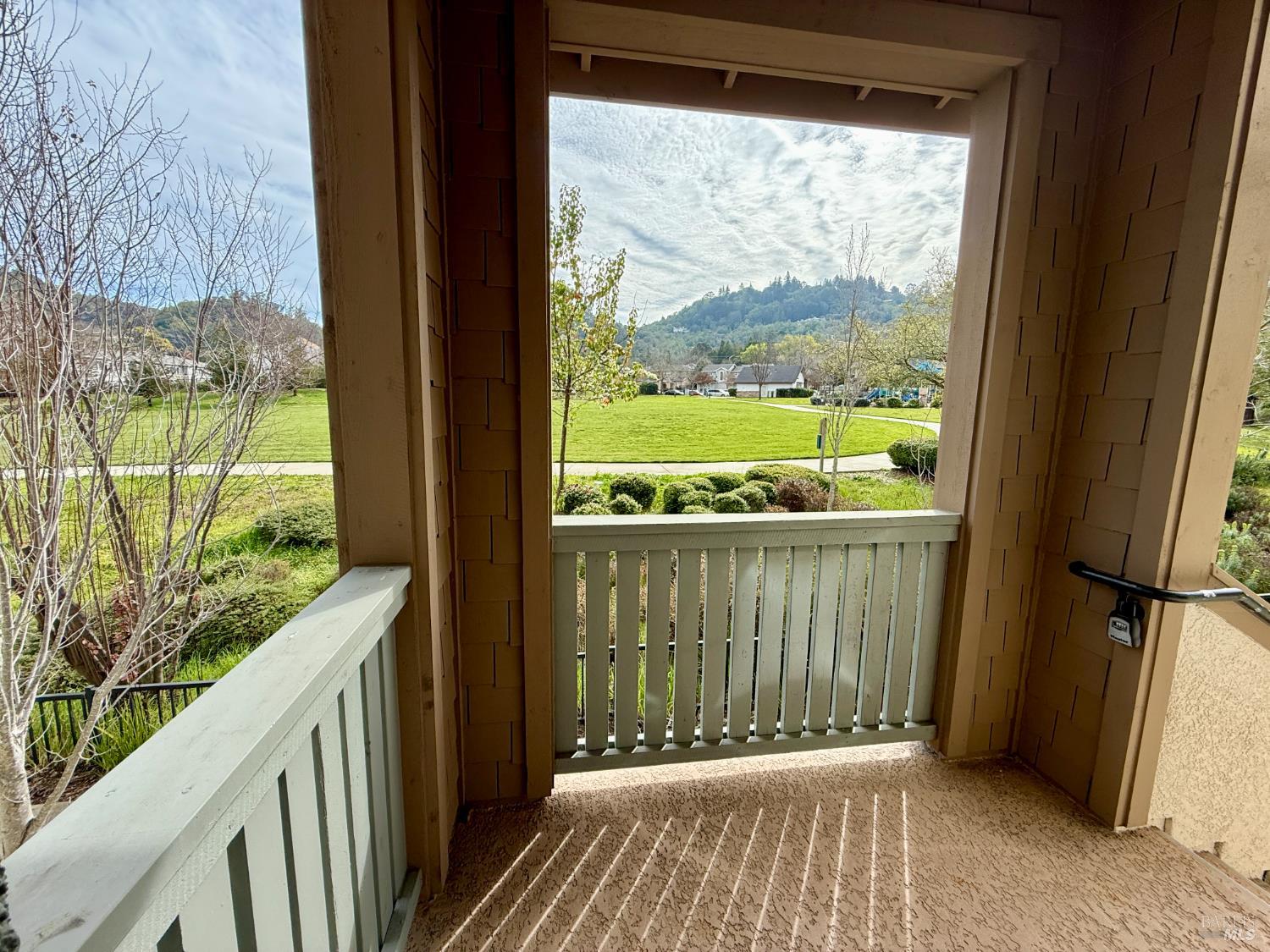 91 Almond Court San Rafael, CA 94903 - Photo 4 of 36