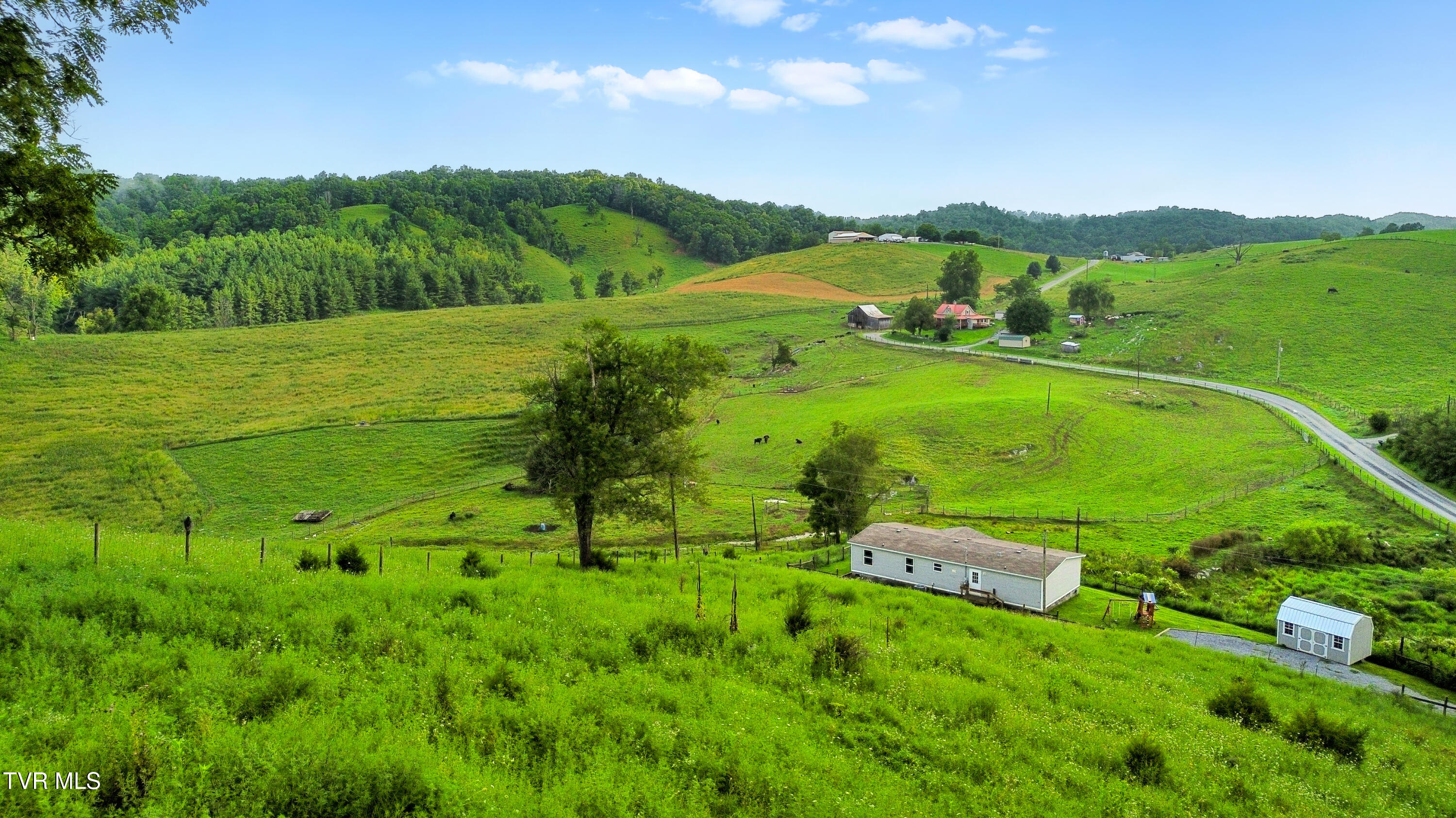 18026 Confederate Road Glade Spring, VA 24340 - Photo 15 of 30 dji_fly_20260615_182150_881_178705898650