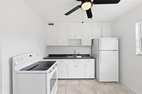 $275,000 | 7961 52nd Lane North, Pinellas Park, FL 33781