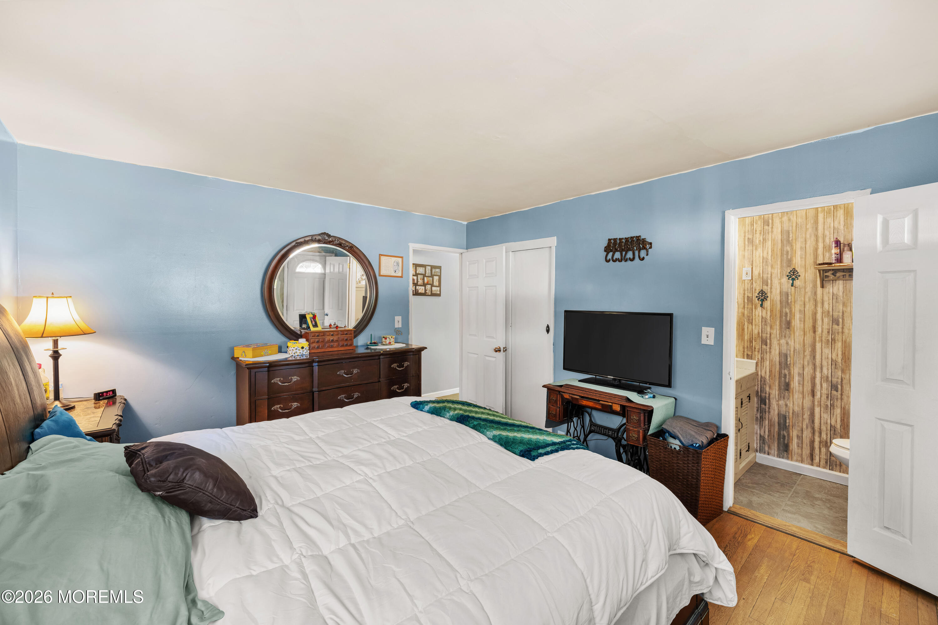 23 Villanova Road Parlin, NJ 08859 - Photo 37 of 52 23 Villanova Rd Parlin_Interiors-16