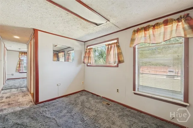 $2,350 | 742 East Park Avenue, Savannah, GA 31401