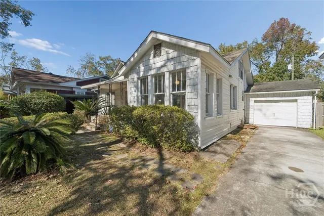 $2,350 | 742 East Park Avenue, Savannah, GA 31401