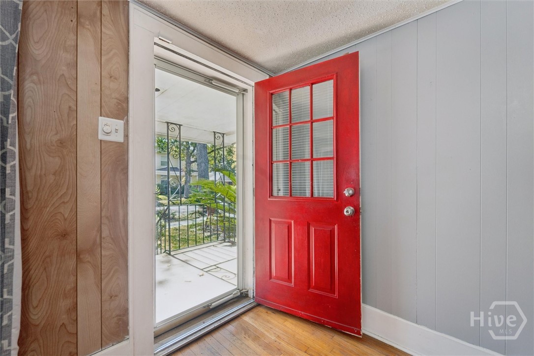 742 East Park Avenue Savannah, GA 31401 - Photo 4 of 41