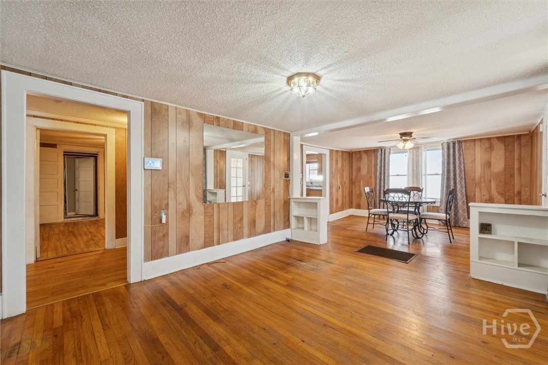 742 East Park Avenue Savannah, GA 31401 - Photo 5 of 41