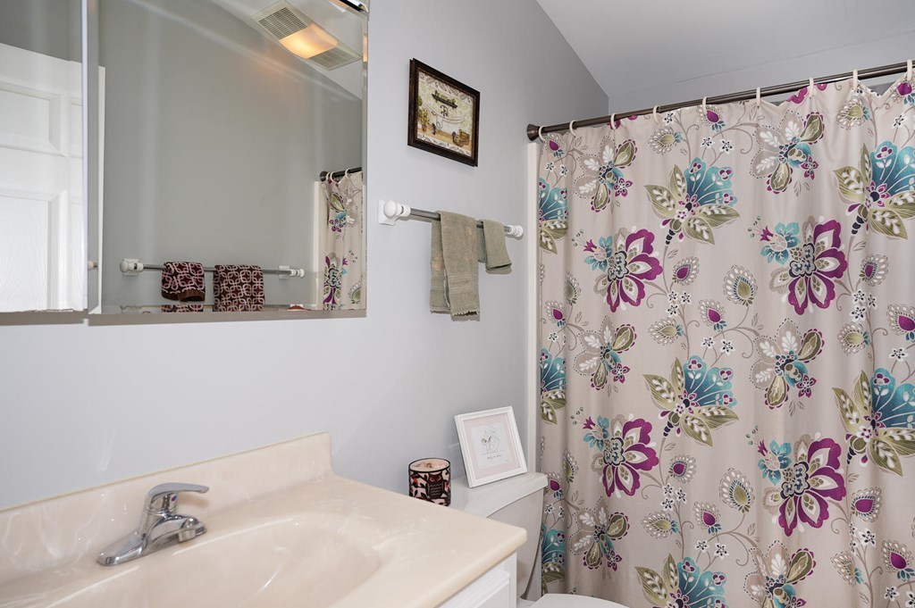 200 Sterling Road Lancaster, MA 01523 - Photo 10 of 36 Gallery Image 10