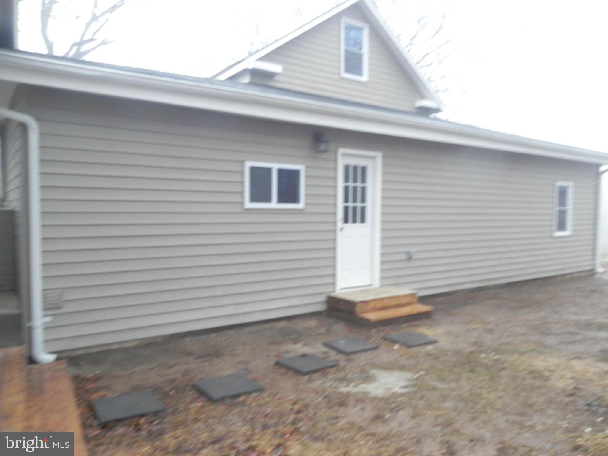 27525 Ridge Road Damascus, MD 20872 - Photo 24 of 30 Exterior (Rear)