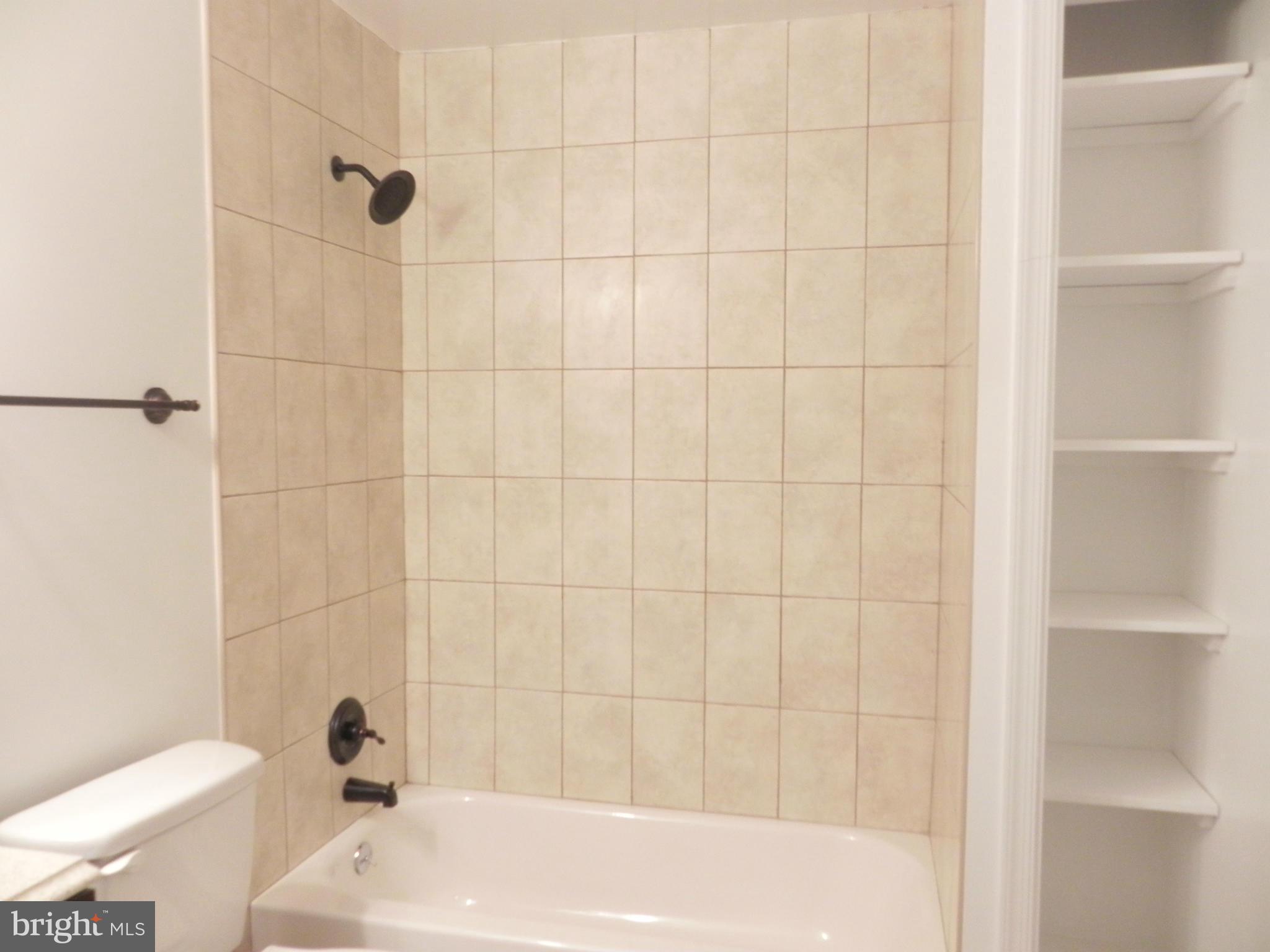 27525 Ridge Road Damascus, MD 20872 - Photo 9 of 30 Bath
