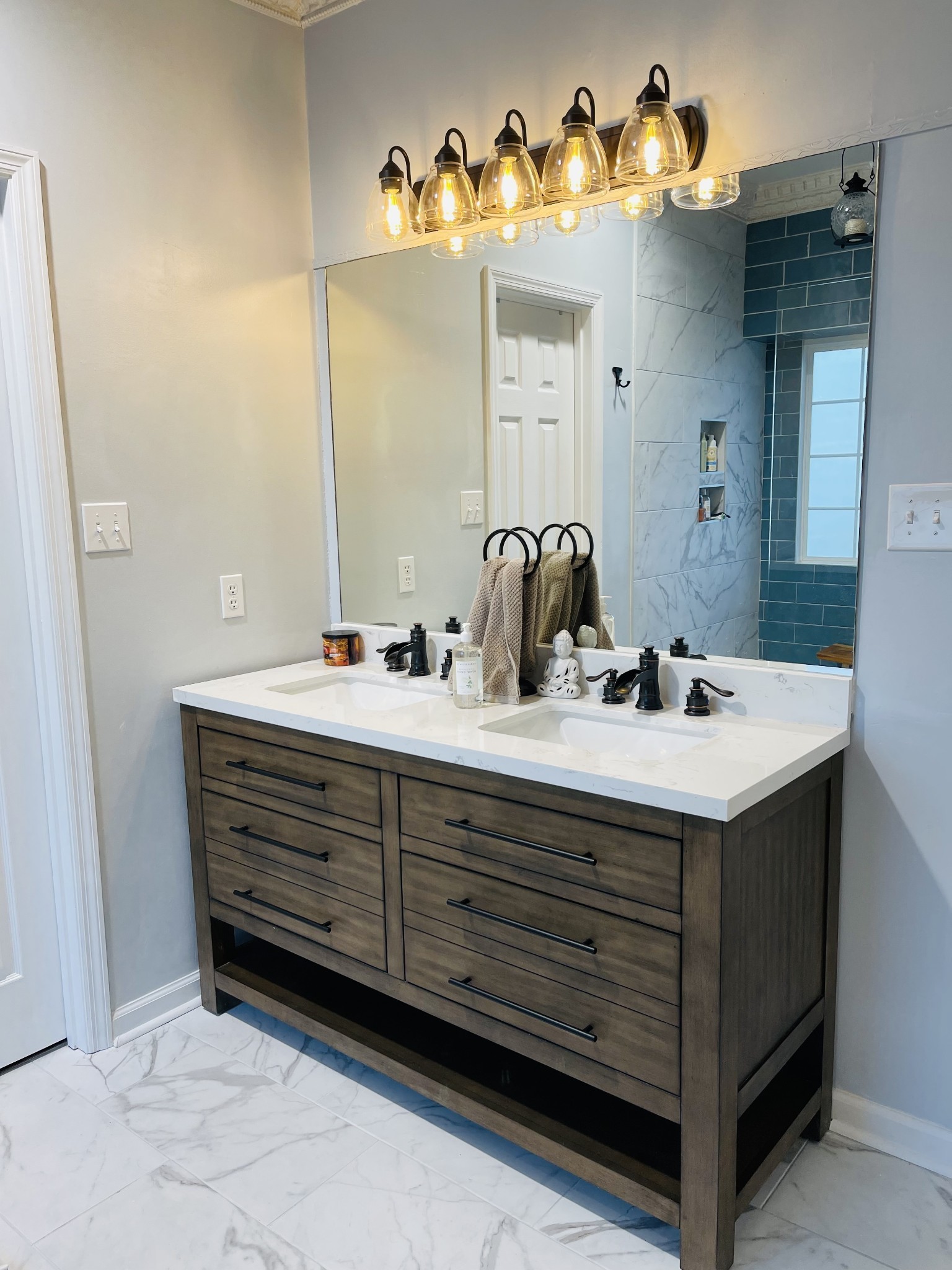 1510 Chestnut Cove Road Chapel Hill, TN 37034 - Photo 11 of 25 a bathroom with a sink and a mirror