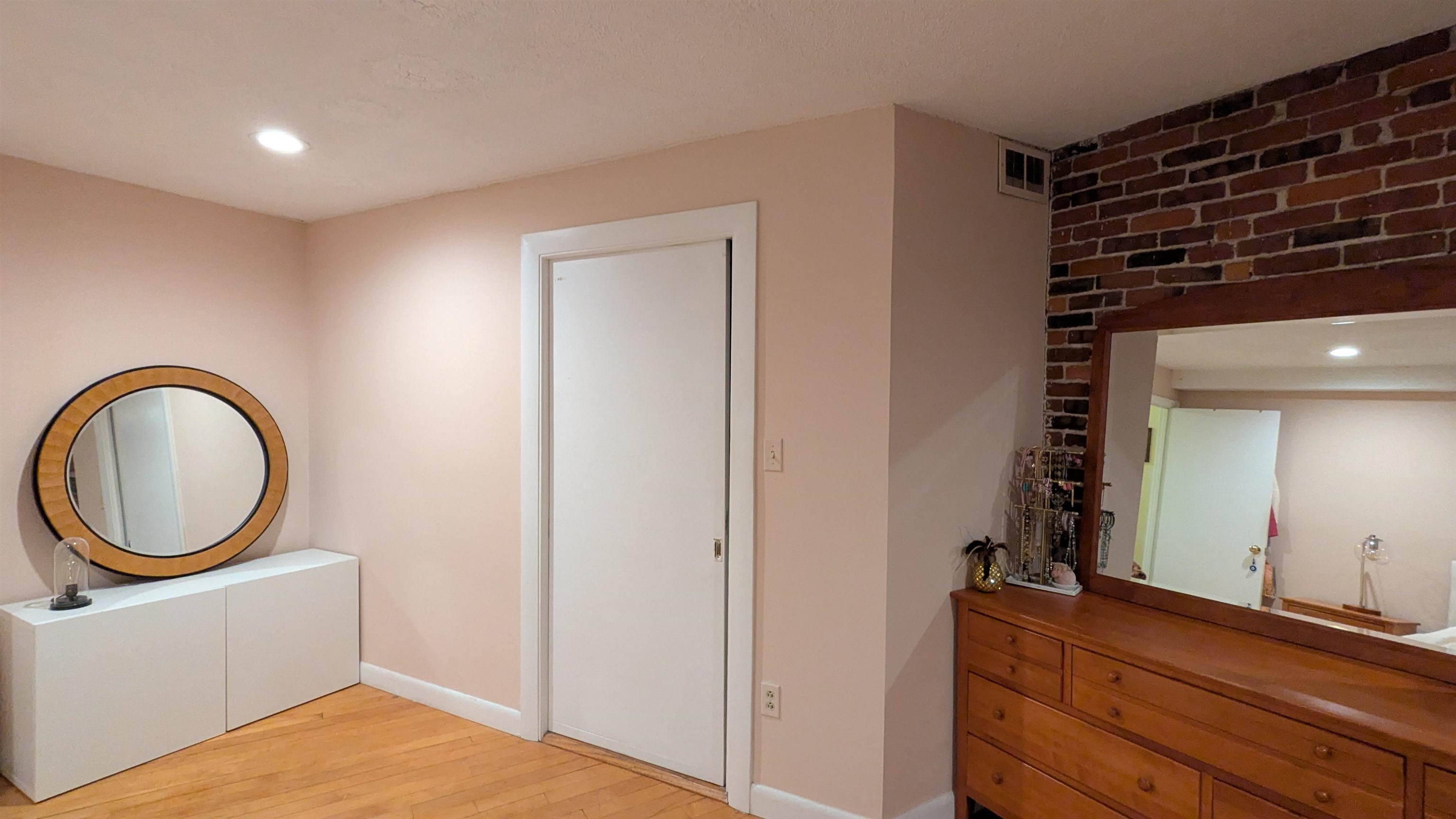 105 West Merrimack Street, Unit 2 Manchester, NH 03101 - Photo 9 of 17