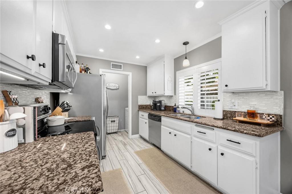 416 Shady Court Brea, CA 92821 - Photo 6 of 24