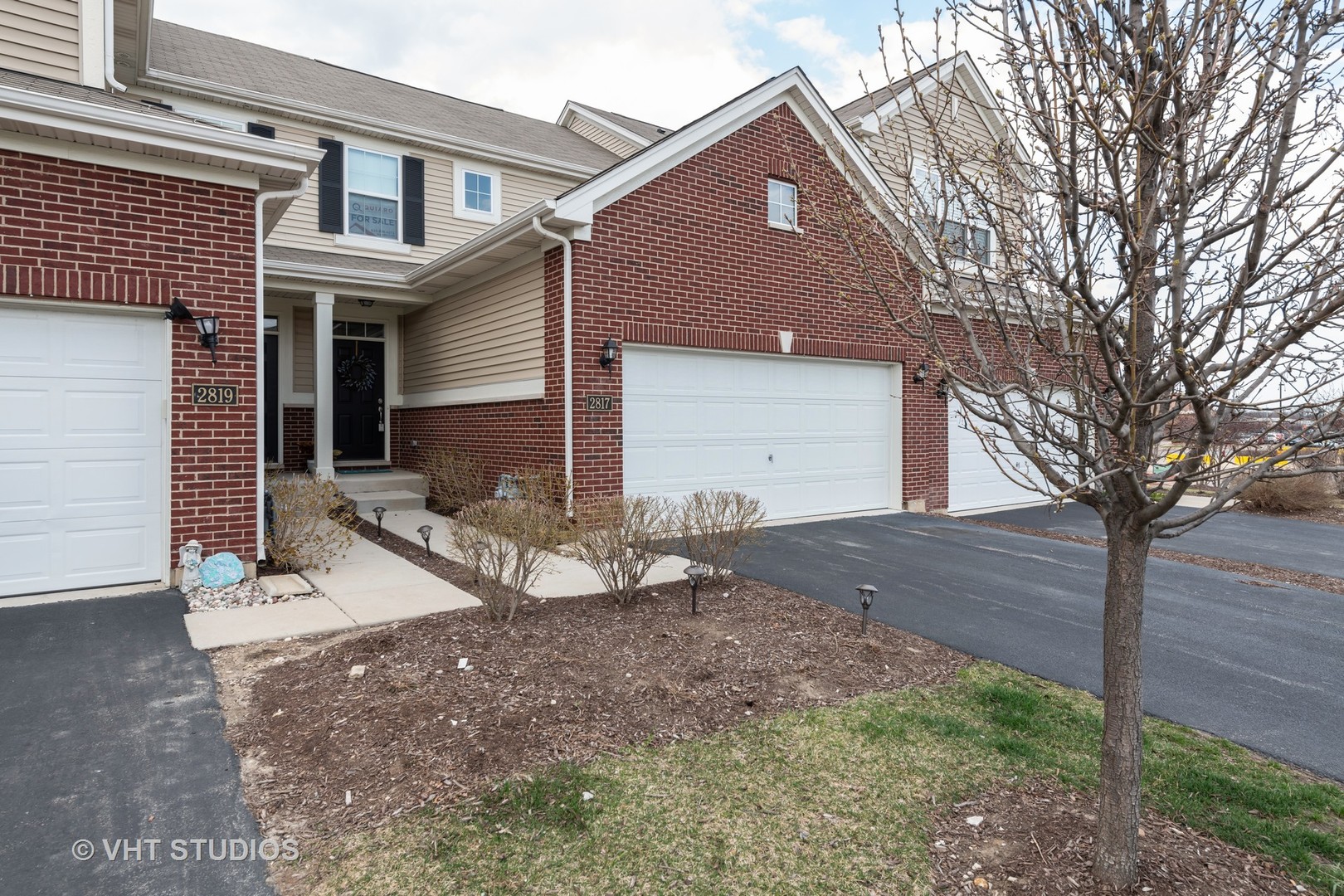2817 Church Road Aurora, IL 60502 - Photo 2 of 43