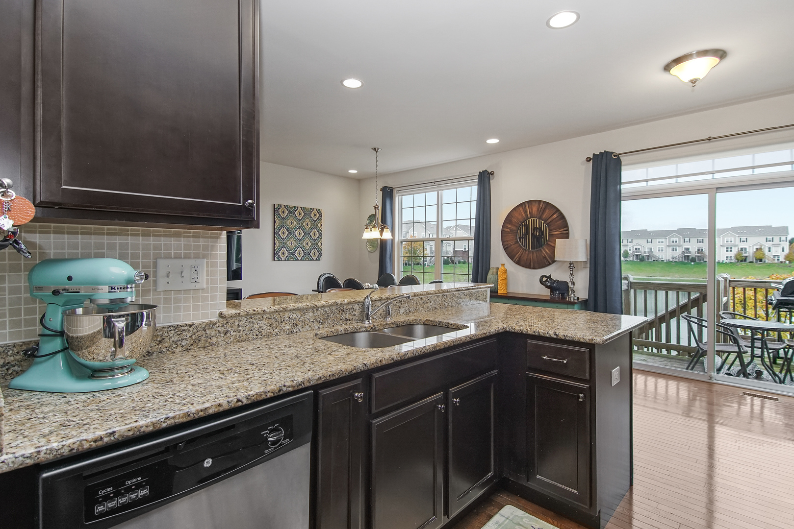 2817 Church Road Aurora, IL 60502 - Photo 23 of 43
