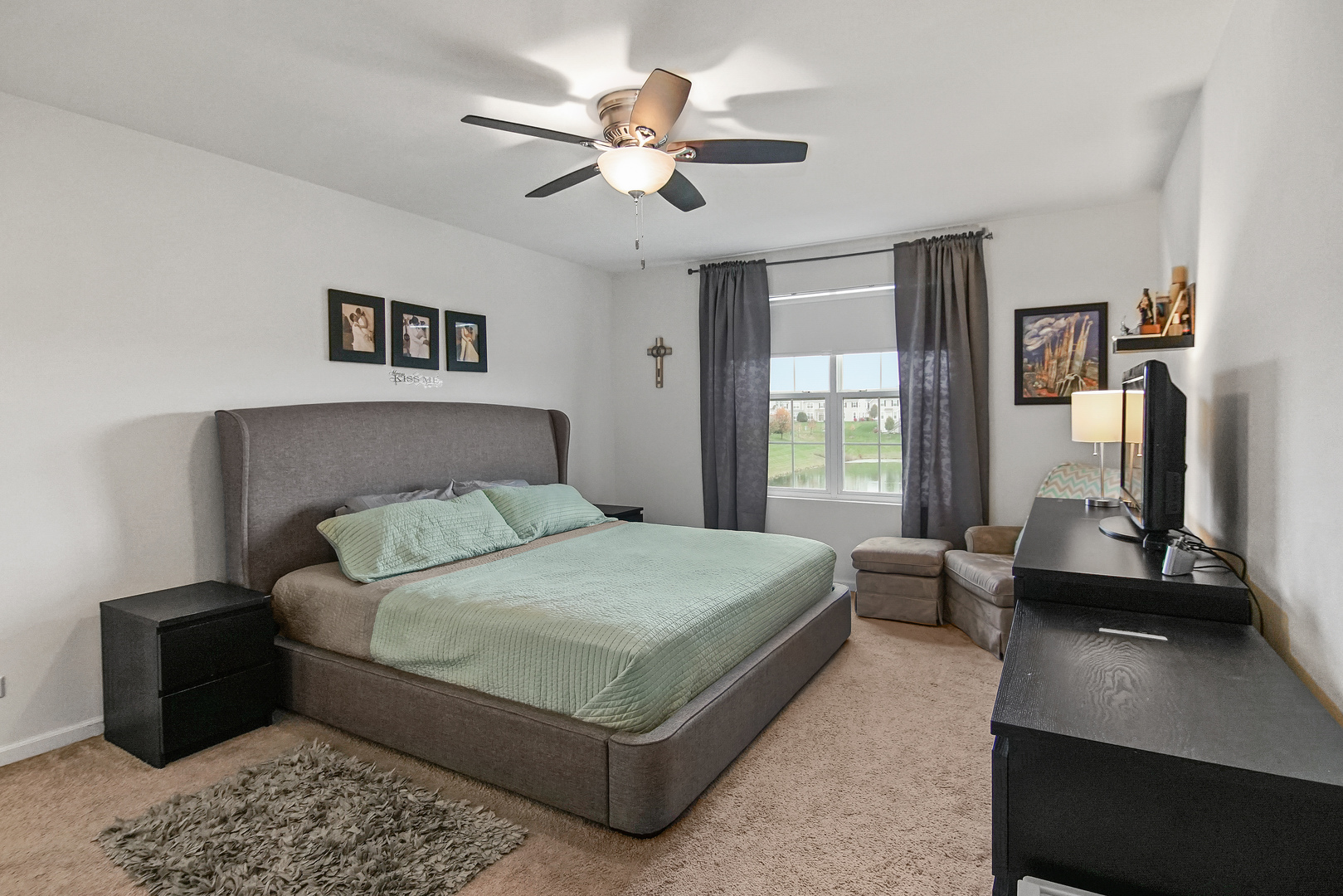 2817 Church Road Aurora, IL 60502 - Photo 26 of 43