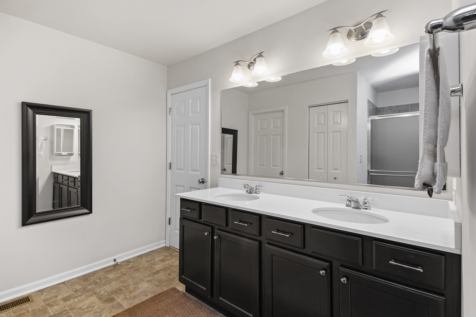2817 Church Road Aurora, IL 60502 - Photo 32 of 43