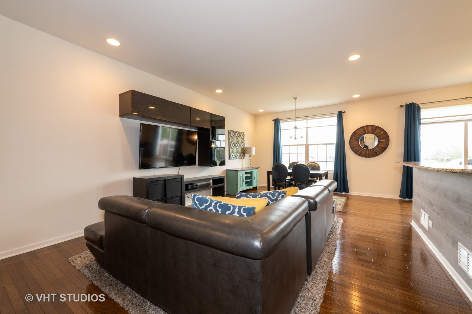 2817 Church Road Aurora, IL 60502 - Photo 7 of 43